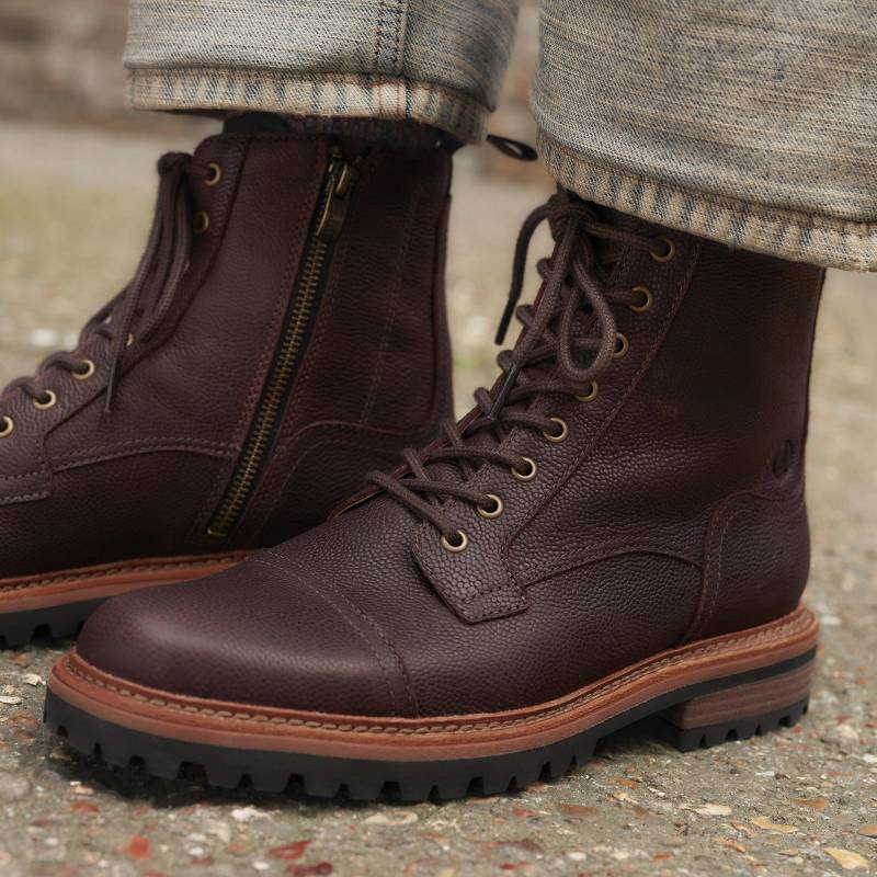 Brown Scotch Grain Clarks Clarkridge Hi | CLKS-84555